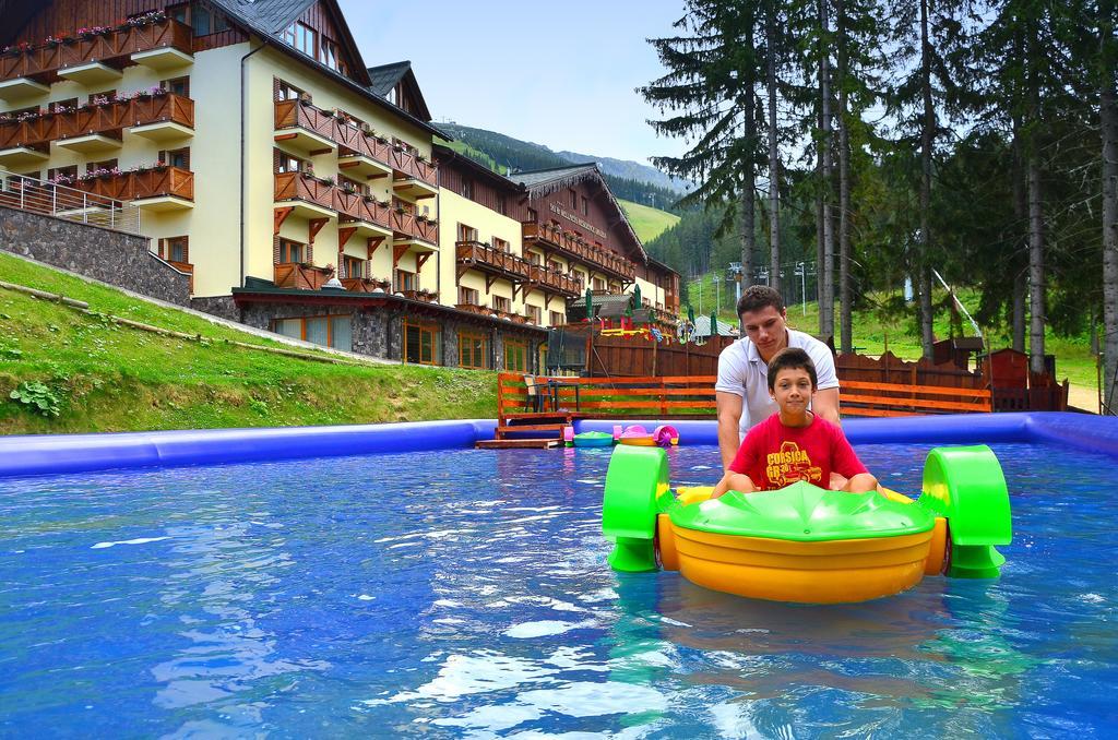Ski & Wellness Residence Druzba Demanovska Dolina Exteriör bild